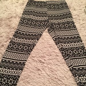 Tribal print leggings